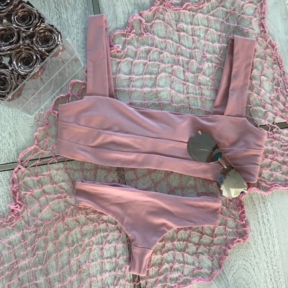 Kaos Hampton bikini top & bottoms